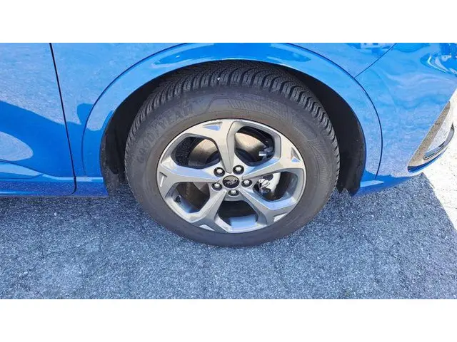 Ford Kuga 2.5 FHEV ST-Line 2024 Hybride Benzine 6
