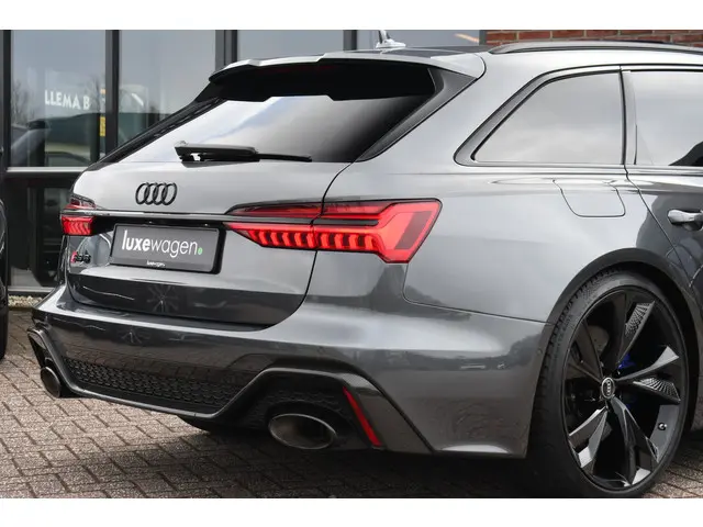 Audi RS6 Avant 4.0 TFSI quattro 2022 Benzine 22