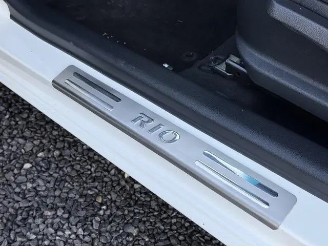 Kia Rio 1.2 CVVT Super Pack 2013 Benzine 35