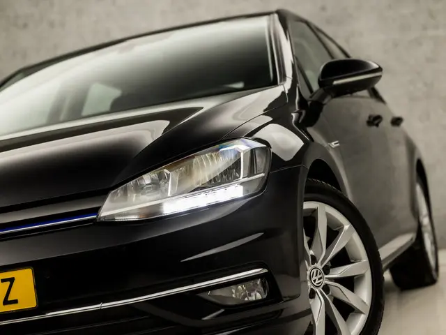 Volkswagen Golf 1.5 TSI Sportline 2018 Benzine 33
