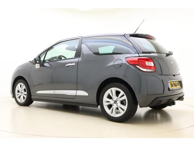DS DS 3 1.2 PureTech 110pk So Red 2015 Benzine 12