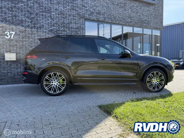 Porsche Cayenne 3.0 S E-Hybrid 2015 Hybride Benzine 4