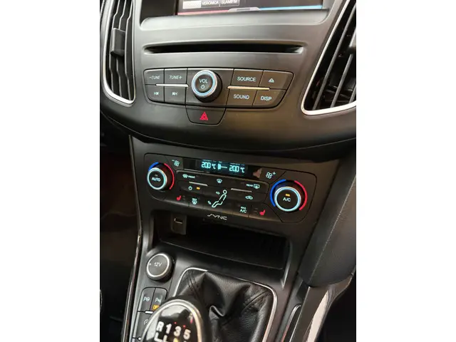 Ford Focus Wagon 1.5 Titanium Edition 2014 Benzine 11