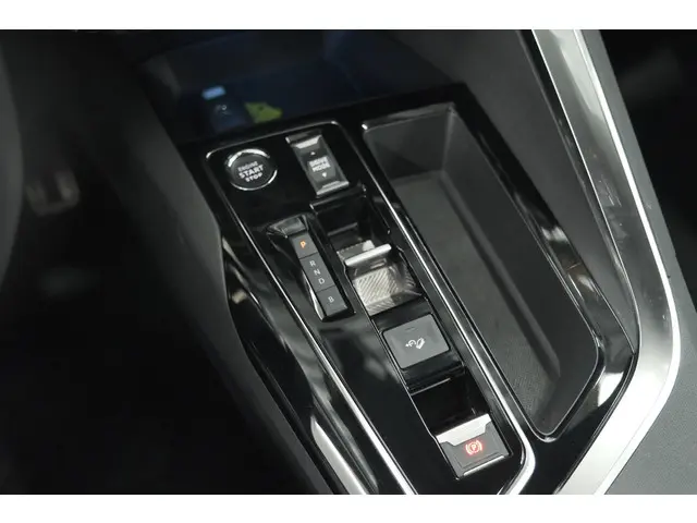 Peugeot 3008 HYbrid4 300 GT 2023 Hybride Benzine 55