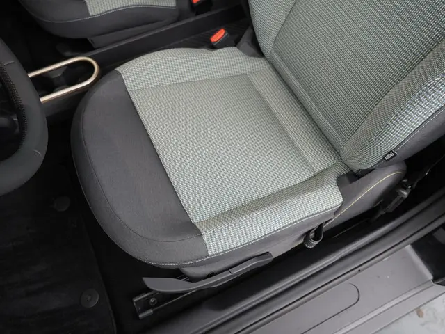 MINI 3-Deurs Cooper E 2026 Elektrisch 13