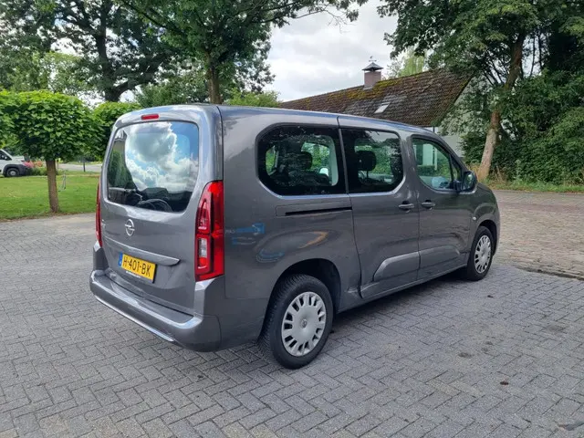 Opel Combo Tour 1.2 T. L2H1 Edit. 7p 2019 Benzine 6