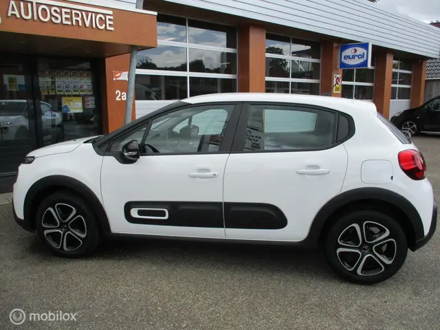 Citroën C3 1.2 PureTech Feel 2021 Benzine 12