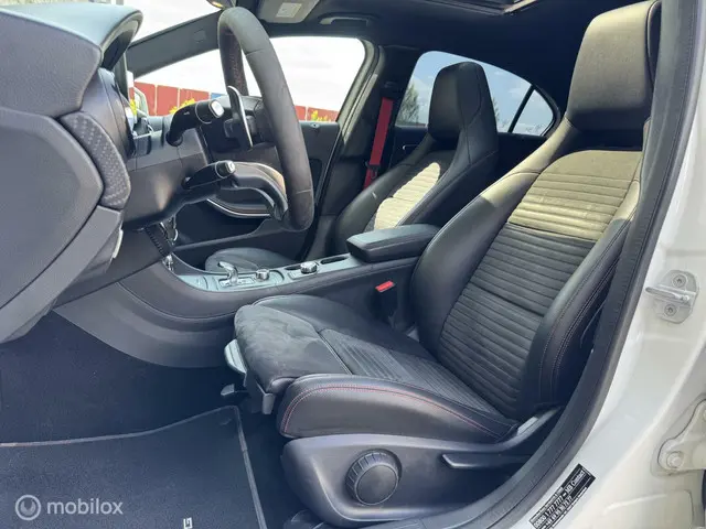 Mercedes-Benz A-Klasse AMG 45 4MATIC 2016 Benzine 14