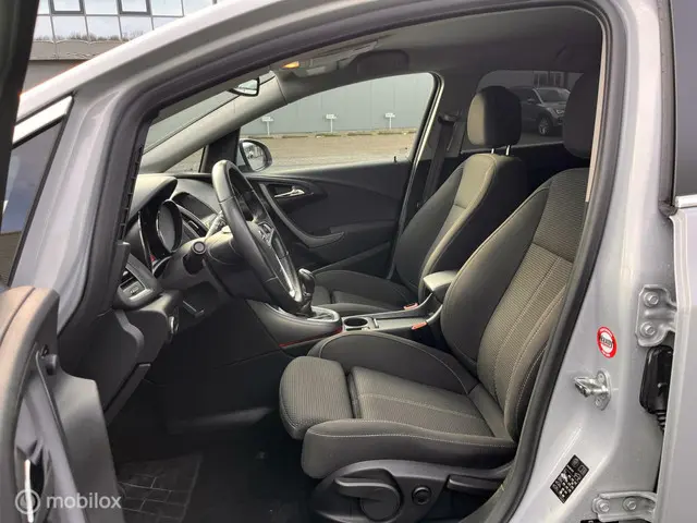 Opel Astra 1.4 Turbo Business + 2014 Benzine 7