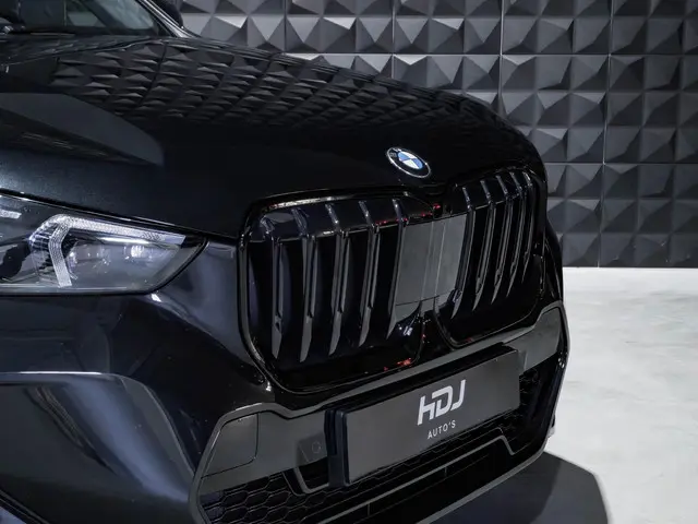 BMW X1 sDrive18i 2024 Benzine 5