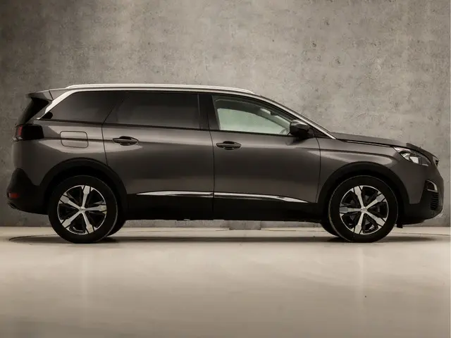 Peugeot 5008 1.2 PureTech Allure 2018 Benzine 4