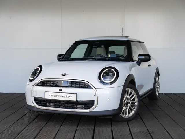 MINI 3-Deurs Cooper C 2025 Benzine 41