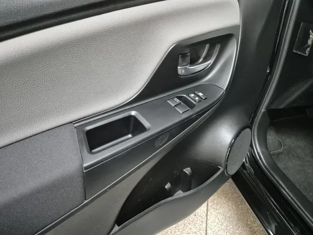 Toyota Yaris 1.5 Hybrid Dynamic 2019 Hybride Benzine 22