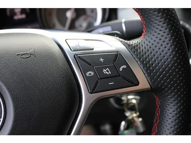 Mercedes-Benz CLA 200 AMG 2014 Benzine 29