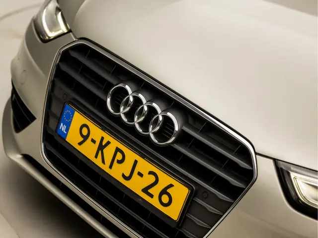 Audi A4 Limousine 1.8 TFSI Pro Line 2013 Benzine 27