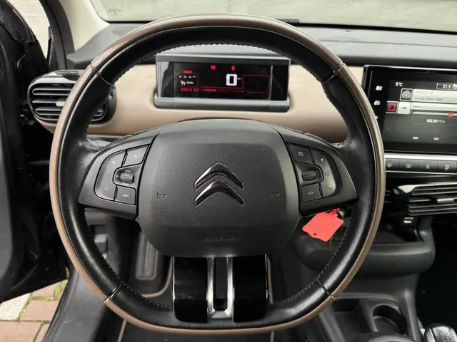 Citroën C4 Cactus 1.2 PureTech Shine 2018 Benzine 12