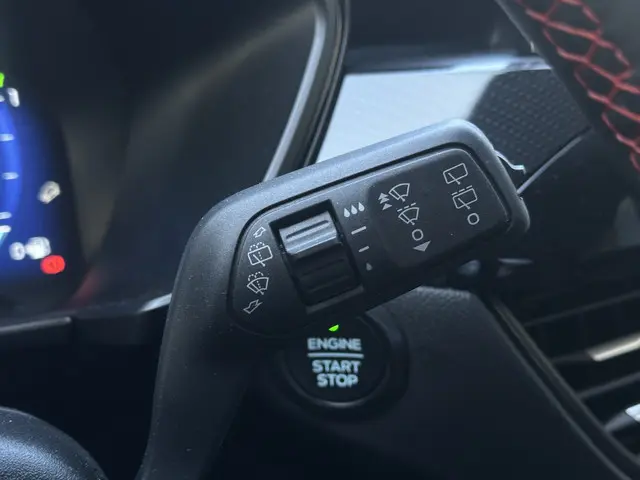 Ford Kuga 2.5 PHEV ST-Line 2024 Hybride Benzine 21