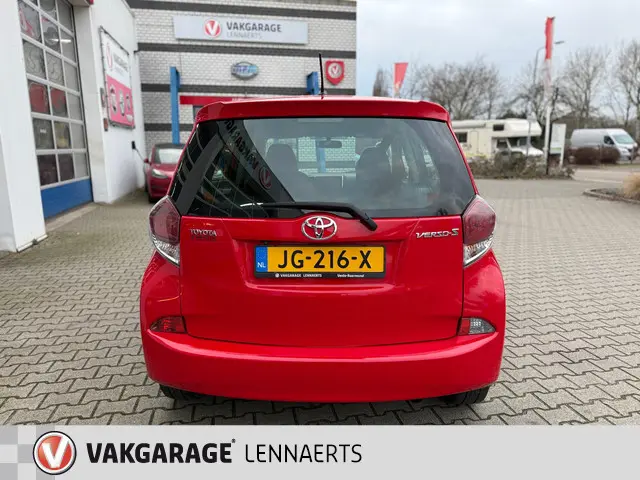 Toyota Verso-S 1.3 VVT-i Dynamic 2015 Benzine 9