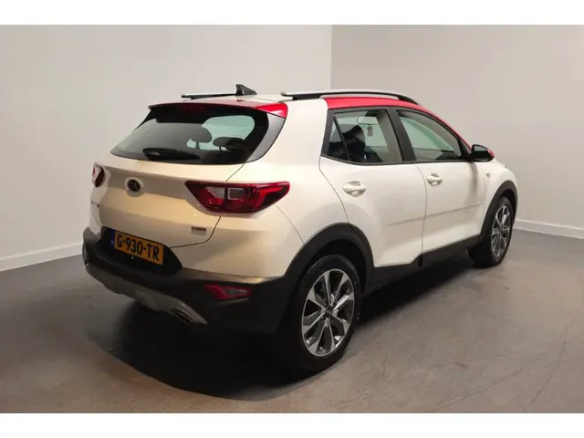 Kia Stonic 1.0 T-GDi DynamicLine 2019 Benzine 8