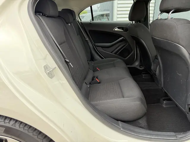 Mercedes-Benz A-Klasse 160 My First Star 2017 Benzine 29