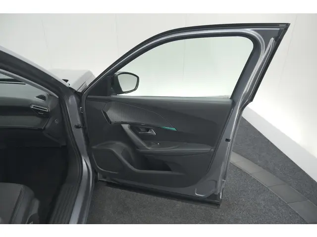 Peugeot e-2008 EV Allure Pack 50 kWh 2022 Elektrisch 64