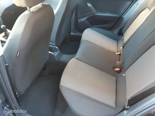 SEAT Ibiza 1.0 TSI NIEUWSTAAT met 2613 km!!!!! 2021 Benzine 8