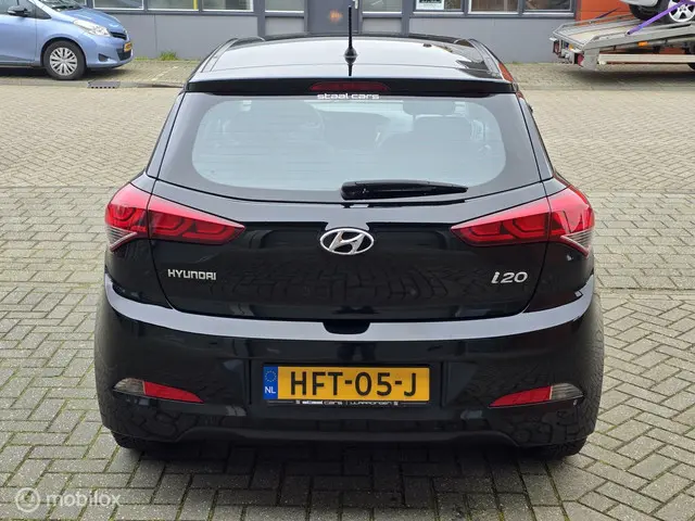 Hyundai i20 1.2 HP i-Motion✅️AİRCO❄️APK✅️ 2017 Benzine 6