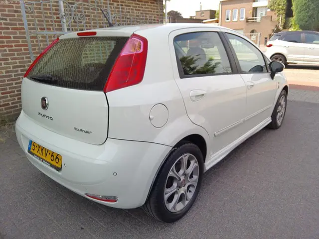 Fiat Punto Evo 0.9 TwinAir Street 2014 Benzine 3