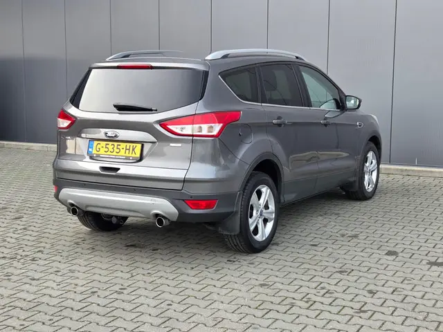 Ford Kuga 1.6 Titanium 6-Bak 2013 Benzine 7