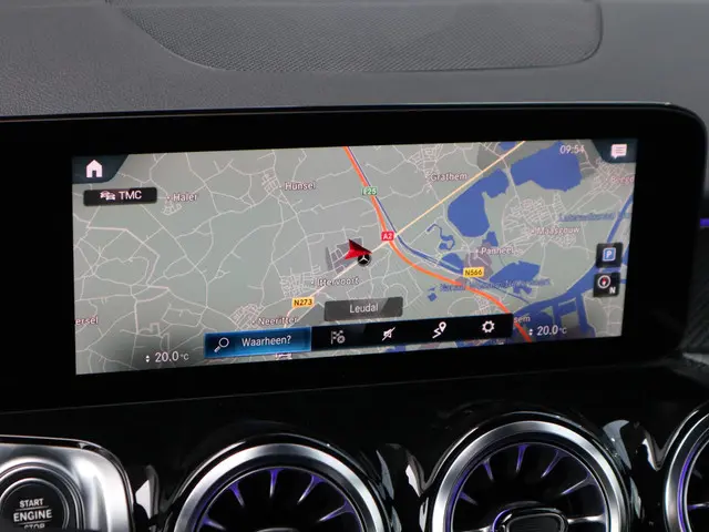 Mercedes-Benz GLB 200 2021 Benzine 25