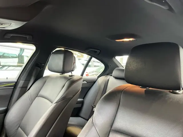BMW 5 Serie 520i // NL PRIJS 14499 // Nieuwe APK 2013 Benzine 19