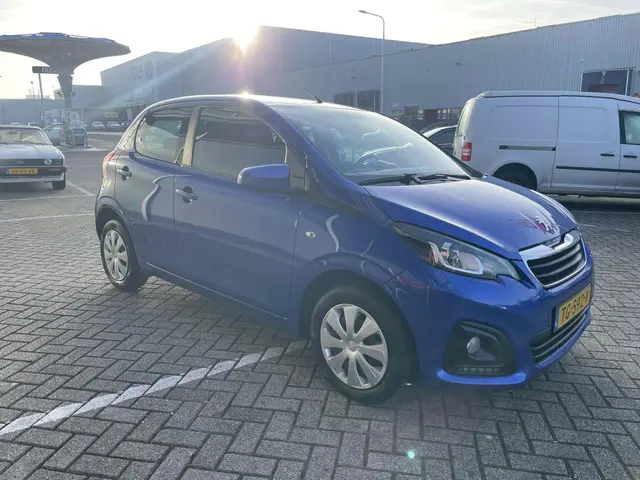 Peugeot 108 1.0 e-VTi Active 2018 Benzine 24