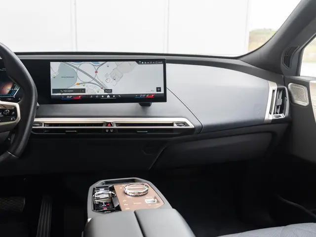 BMW iX xDrive40 2024 Elektrisch 13