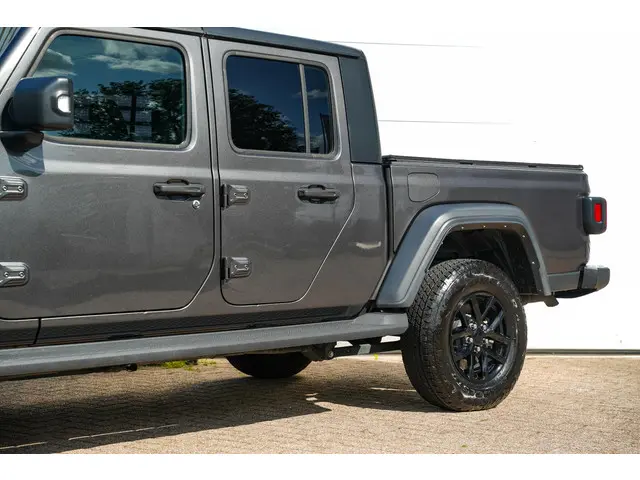 Jeep Gladiator sport 3.6 V6 2024 Benzine 29