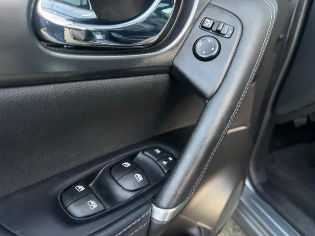 Nissan QASHQAI 1.3 DIG-T Tekna plus Pano 2019 Benzine 32