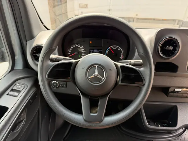 Mercedes-Benz eSprinter 312 2022 Elektrisch 18