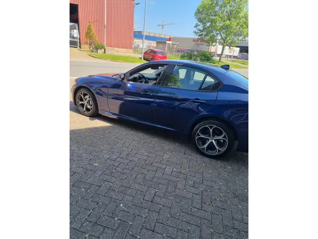 Alfa Romeo Giulia 2.0T Super 2018 Benzine 6
