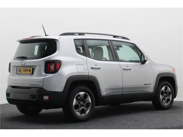Jeep Renegade 1.6 E-Torq Longitude 2015 Benzine 19