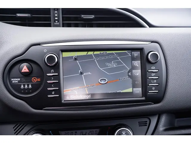 Toyota Yaris 1.5 Hybrid 115 Active 2019 Hybride Benzine 40
