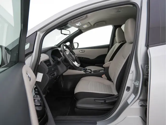 Nissan Leaf N-Connecta 40 kWh 2020 Elektrisch 8