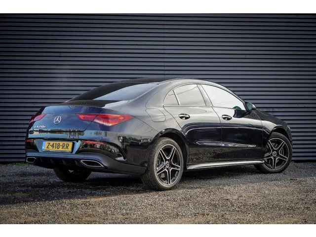 Mercedes-Benz CLA 3