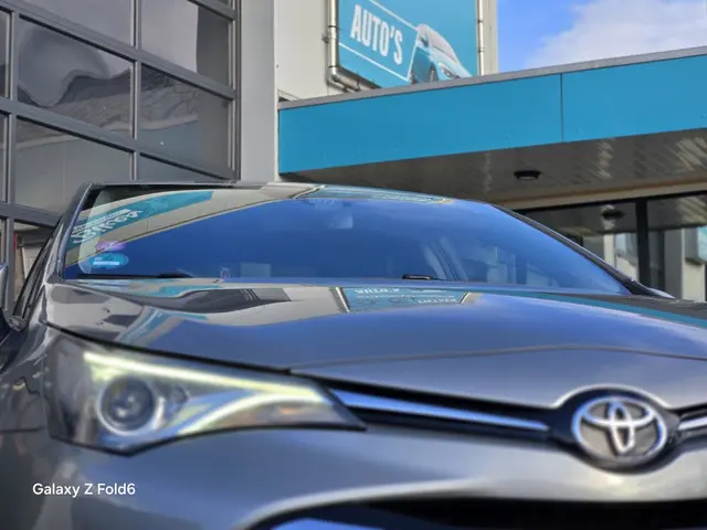 Toyota Avensis 1.8 VVT-i Executive 2017 Benzine 27