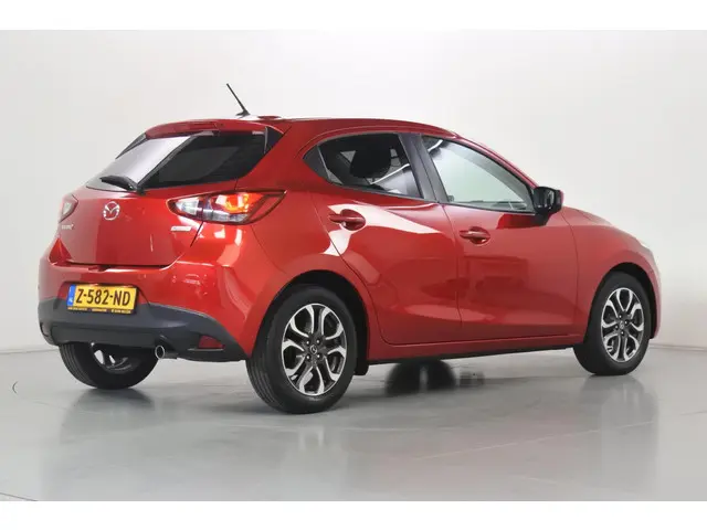 Mazda 2 1.5 115pk 6bak GT-M 2016 Benzine 2