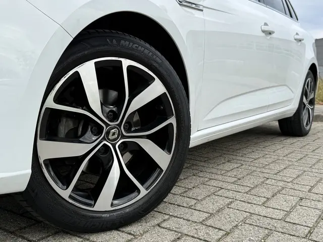 Renault Mégane Estate 1.3 TCe Bose 2020 Benzine 11