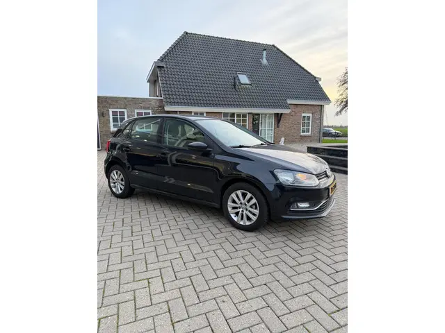 Volkswagen Polo - 1.2 TSI Comfortline - 2015 2015 Benzine 3