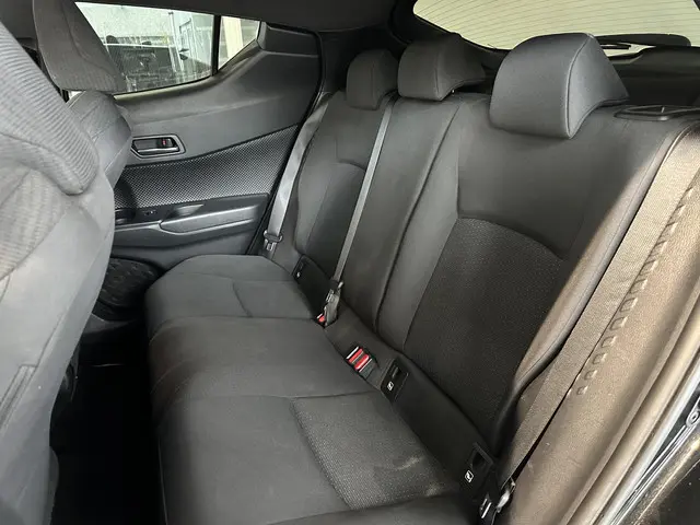 Toyota C-HR 1.2 Urban 2018 Benzine 8