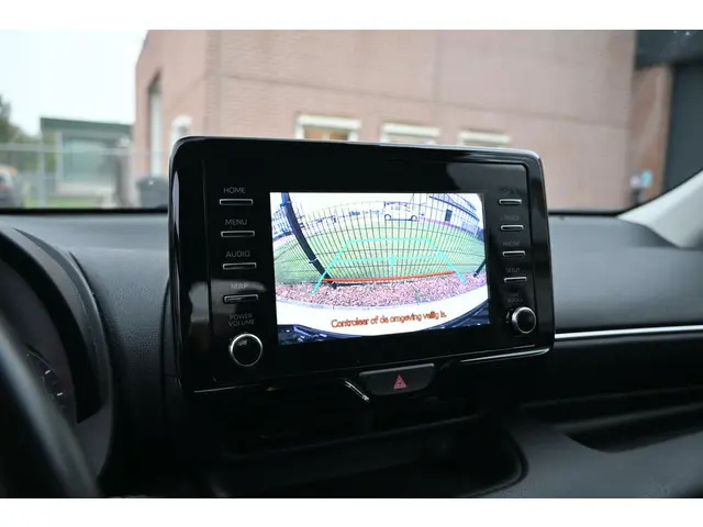 Toyota Yaris 1.0 VVT-i Comfort 2022 Benzine 17