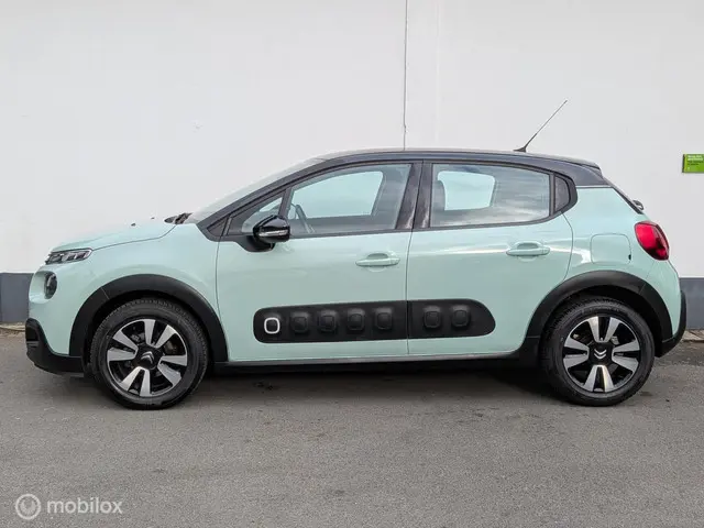 Citroën C3 1.2 PureTech Shine/ trekhhaak 2017 Benzine 22
