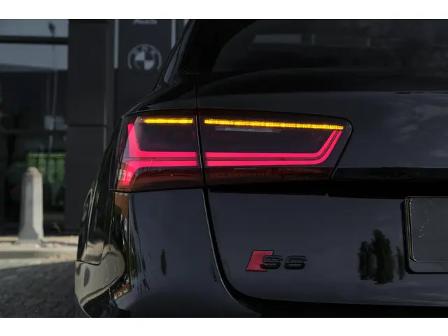 Audi S6 Avant 4.0 TFSI V8 450pk 2015 Benzine 24