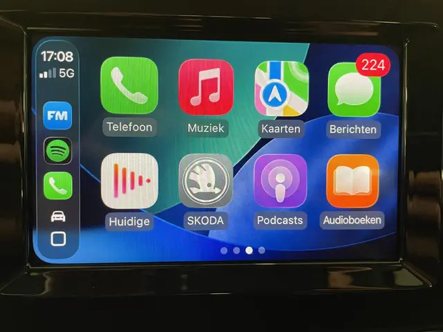 Škoda Kamiq 1.0 TSI 110 pk Ambition 2021 Benzine 28